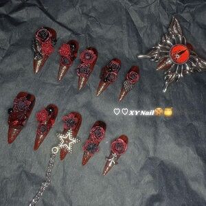 Red and Black Gothic Nail Set
